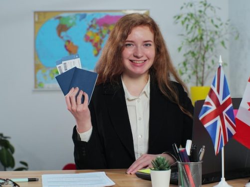 Happy international students and workers in New Zealand enjoying their new life – NZ Immigration, study visa, and work visa options explained.